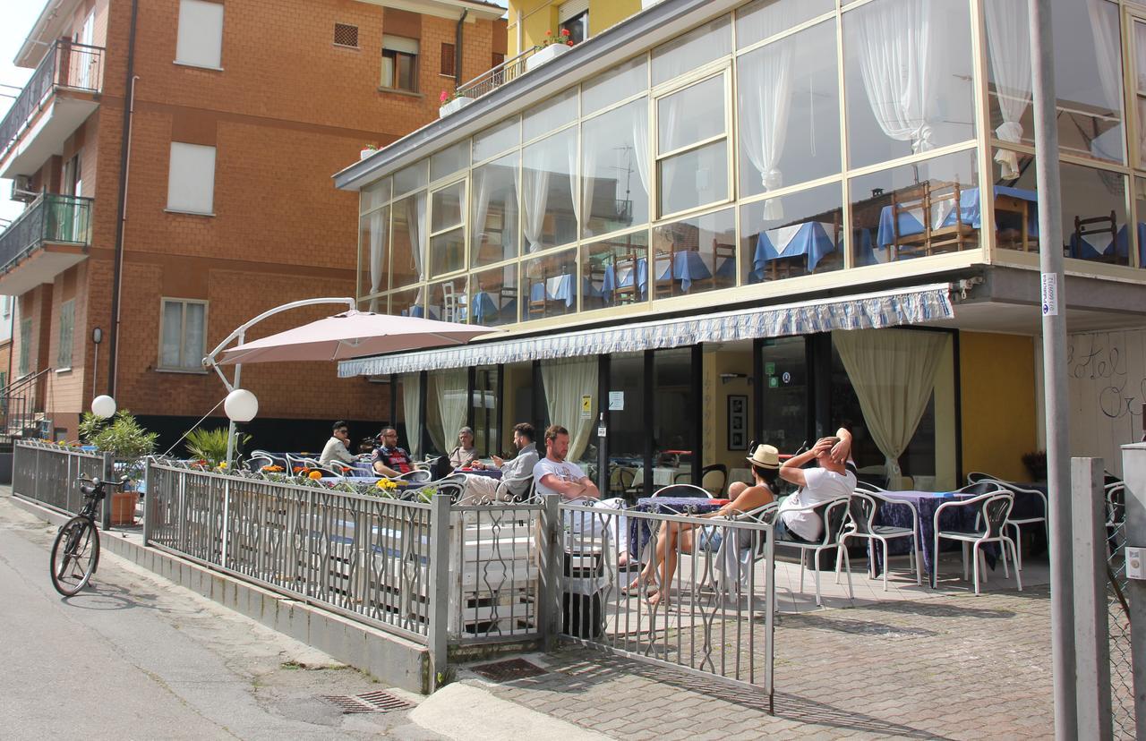 Hotel Orlov Rimini Exterior foto